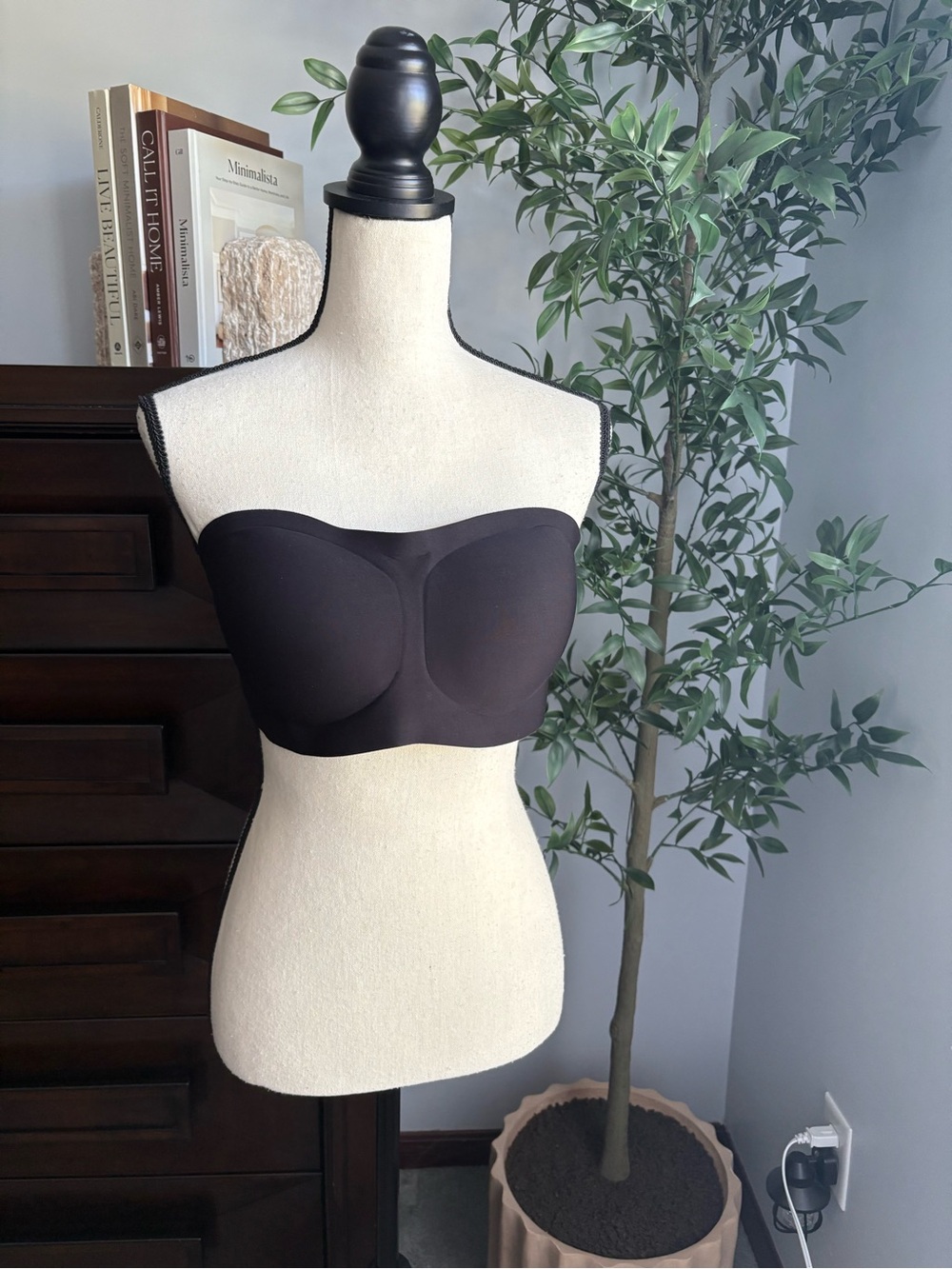 NWOT strapless bra woman’s size large